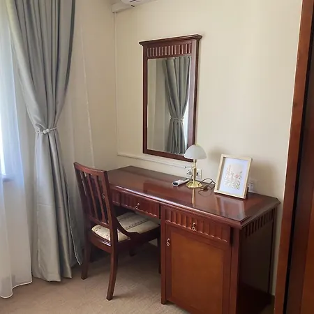 Apartment Next To The Lift Downtown