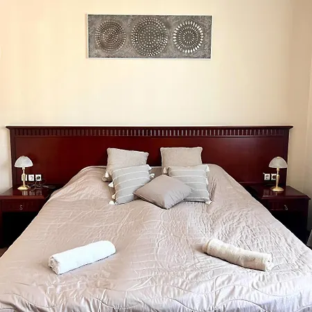 Διαμέρισμα Next To The Lift Downtown