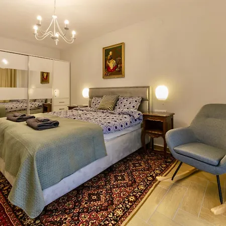 Διαμέρισμα Next To The Lift Downtown