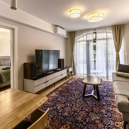 Next To The Lift Downtown * Μπάνσκο