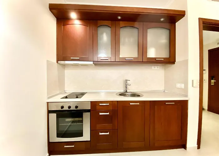 Next To The Lift Downtown * 반스코