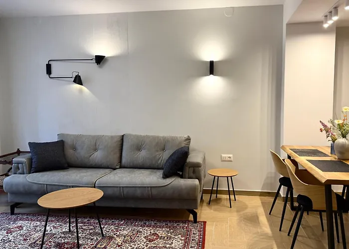 아파트 Next To The Lift Downtown *