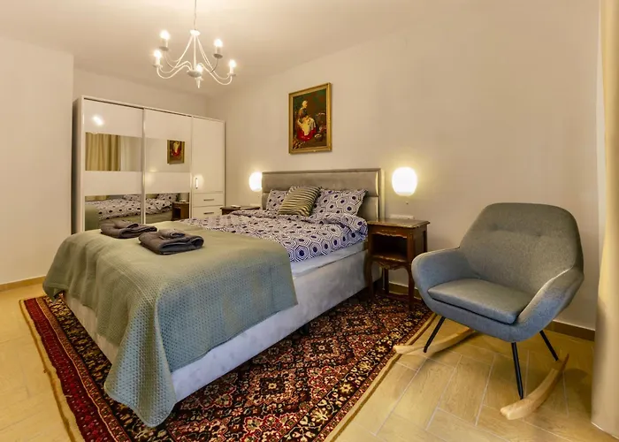 아파트 Next To The Lift Downtown